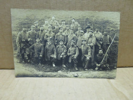 NEVERS (58) Guerre 1914-18 Carte Photo Groupe De Prisonniers Allemands Gros Plan - Nevers