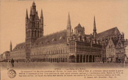Ypres Les Halles Et Le Beffroi - Ieper