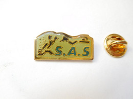 Beau Pin's Pins , Plongée , Homme Grenouille , S.A.S - Diving