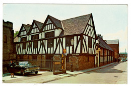 Ref 1489 - Postcard - Ford Zephyr Car At Leicester Guildhall - Leicester