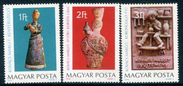 HUNGARY 1978 Ceramics MNH /**.  Michel 3323-25 - Unused Stamps