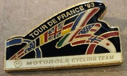 CYCLISME - VELO - CYCLISTE - TOUR DE FRANCE 93 - 1993 - EQUIPE MOTOROLA - CYCLING TEAM - DRAPEAUX  EUROPEEN -   (JAUNE) - Ciclismo