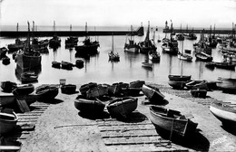 La Turballe * Vue Sur Le Port Et Les Deux Jetées - La Turballe