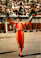 Thème Tauromachie * Corrida Aux Arènes Romaines * Le Célèbre Matador El Cordobès Salue La Foule Qui L'acclame - Andere & Zonder Classificatie