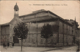 CPA COULONGES-sur-l'AUTIZE Les Halles (1140790) - Coulonges-sur-l'Autize