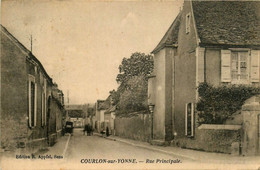 Courlon Sur Yonne * La Rue Principale Du Village - Autres & Non Classés