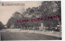 86- LA ROCHE POSAY - AVENUE DE CHATELLERAULT  MONUMENT AUX MORTS   - VIENNE - Charroux