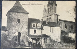 CPA GALAN LA VIEILLE PRISON Et L'EGLISE (65 HAUTES PYRENEES) HOMMES FEMMES COSTUMES - Galan