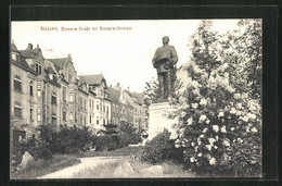 AK Nossen, Bismarck-Strasse Mit Bismarck-Denkmal - Nossen