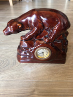 Orologio Con Statua Di Orso In Ceramica - Non Classés