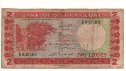 SIERRA  LEONE  2 Leones  P2d  B/30 ....  ( ND  1964-70)  Palace Of Justice + Village Life At Back - Sierra Leona