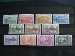 NOUVELLES HEBRIDES POSTE ORDINAIRE N° 175/185 TIMBRES NEUFS** LUXE COTE 70,00 EUROS - Neufs