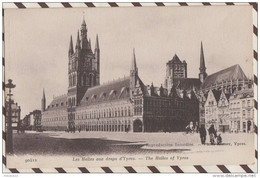 5AH531 YPRES LES HALLES AUX DRAPS  2  SCANS - Ieper