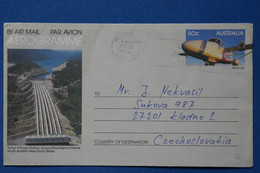 B85  AUSTRALIA  BELLE LETTRE AEROGRAMME 1986 PAR AVION     POUR   TCHEQUIE+AFFRANCHISSEMENT PLAISANT - Storia Postale