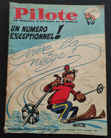 1966 JOURNAL PILOTE N° 330 - LE JOURNAL D'ASTERIX ET D'OBELIX - GOTLIB - VIVE LA NEIGE - ASTERIX CHEZ LES BRETONS - Pilote