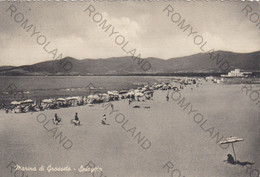 CARTOLINA  MARINA DI GROSSETO,TOSCANA,SPIAGGIA,MARE,SOLE,ESTATE,STORIA,MEMORIA,BELLA ITALIA,RELIGIONE,VIAGGIATA 1956 - Grosseto