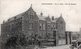 59 STEENVOORDE - Ecole Libre - Rue De Bergues - Steenvoorde
