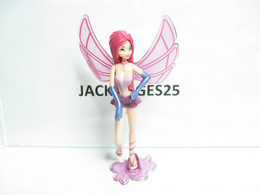 KINDER MPG NV 126  WINX CLUB  2011  + BPZ - Familles