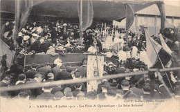 56-VANNES- 28 JUILLET 1912, LES FÊTES DE GYMNATIQUE ,LE SALUT SOLENNEL - Vannes