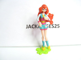 KINDER MPG DE 103  WINX CLUB ITALIE SANS 3D  2009 / 2010  SANS OHNE WITHOUT BPZ - Familles