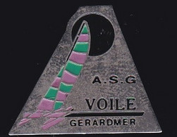 71498-Pin's. L'ASG Voile Sur Les Eaux Du Lac De Gérardmer,voilier.bateau. - Voile