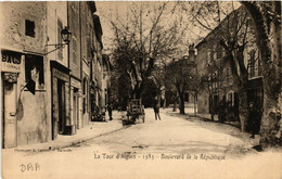 CPA AK La TOUR-d'AIGUES - Boulevard De La République (518975) - La Tour D'Aigues