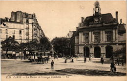 CPA AK PARIS 20e La Mairie Et L'Avenue Gambetta (537956) - Arrondissement: 20