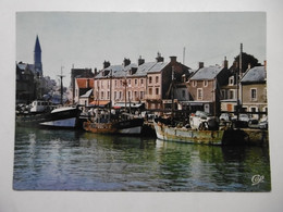 PORT EN BESSIN Le Port Et Les Bateaux De Pêche - CPM 14 CALVADOS - Port-en-Bessin-Huppain