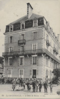 LA BOURBOULE - L'HOTEL DE RUSSIE - BELLE ANIMATION - VERS 1900 - La Bourboule