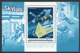 HUNGARY 1973 Skylab Space Station MNH / **.  Michel Block 101 - Blocchi & Foglietti