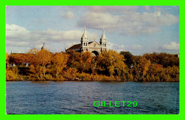 ST BONIFACE, MANITOBA - THE RED RIVER VOYAGEUR - D. W. FRIESEN & SONS LTD - - Otros & Sin Clasificación