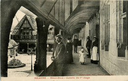 Beaune * Hôtel Dieu * Galerie Du 1er étage * Hôpital ? - Beaune