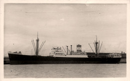 CABINDA * Carte Photo * Bateau Cargo Paquebot Commerce Marine Marchande ? Compagnie Chargeurs Réunis CR - Handel