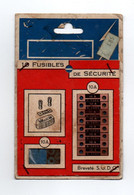 Présentoir Carton Avec 10 Fusibles De Sécurité Breveté S.G.D.G. Avec étiquette De Prix De 1.85 Francs - Format :9.5x14.5 - Matériel Et Accessoires