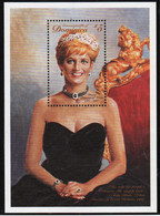 Dominica 1998 Mini Sheet To Commemorate The Death Of Princess Diana In Unmounted Mint. - Dominica (1978-...)
