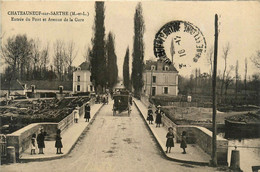 Châteauneuf Sur Sarthe * Entrée Du Pont Et Avenue De La Gare * Diligence * Batellerie - Chateauneuf Sur Sarthe