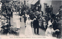 Cpa LA MOTHE SAINT HERAYE 79 Rosières Se Rendant à L' Eglise - Voir état - La Mothe Saint Heray