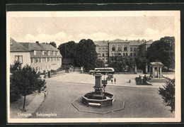 AK Usingen, Schlossplatz Mit Lehrerseminar Und Brunnen - Usingen
