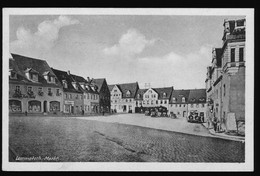 Foto AK Um 1930 Lommatzsch Markt Mit Hotel Goldene Sonne, Friseur, Ratskeller ? Herrliche Oldtimer - Lommatzsch