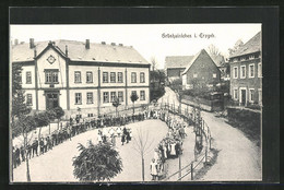 AK Grünhainichen I. Erzgeb., Kinderfest Vor Dem Schulhaus - Grünhain