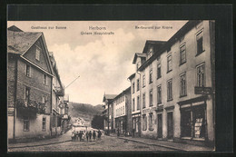 AK Herborn, Untere Hauptstrasse Mit Gasthaus Zur Sonne Und Restaurant Krone - Herborn