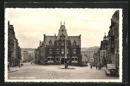 AK Treuen / Vogtland, Postplatz Mit Autos - Vogtland