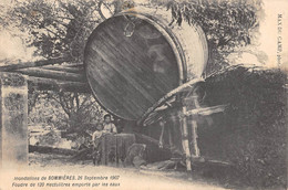 CPA 30 INONDATIONS DE SOMMIERES 26 SEPT 1907 FOUDRE DE 120 HECTOLITRES - Sommières