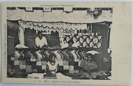 C. P. A. : FIJI : Ile FIDJI : Intérieur D'une Case Indigène, Campagne Du "Kersaint", En 1915 - Fidji