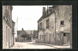 CPA Coulanges-La-Vineuse, Rue Marcel Hugot, Vieille Maison Renaissance - Coulanges La Vineuse