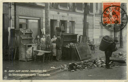 Ivry Sur Seine * Carte Photo * Un Déménagement Après L'inondation - Ivry Sur Seine