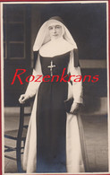 Oude Foto Old Photo Sister Nun NON KLOOSTERLINGE ZUSTER SOEUR RELIGIEUSE (In Zeer Goede Staat) - Kerken En Kloosters