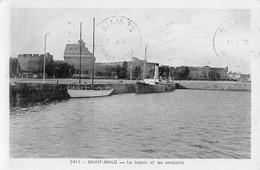 CPA 35 SAINT MALO LE BASSIN ET LES REMPARTS - Saint Malo