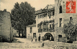 Prades * La Rue Du Pérou * Villageois - Prades