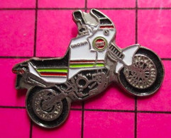 816c Pin's Pins / Beau Et Rare / THEME : MOTOS / BURAGO - Motos